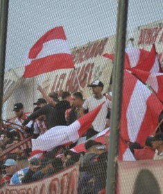 Citados para recibir a Colon